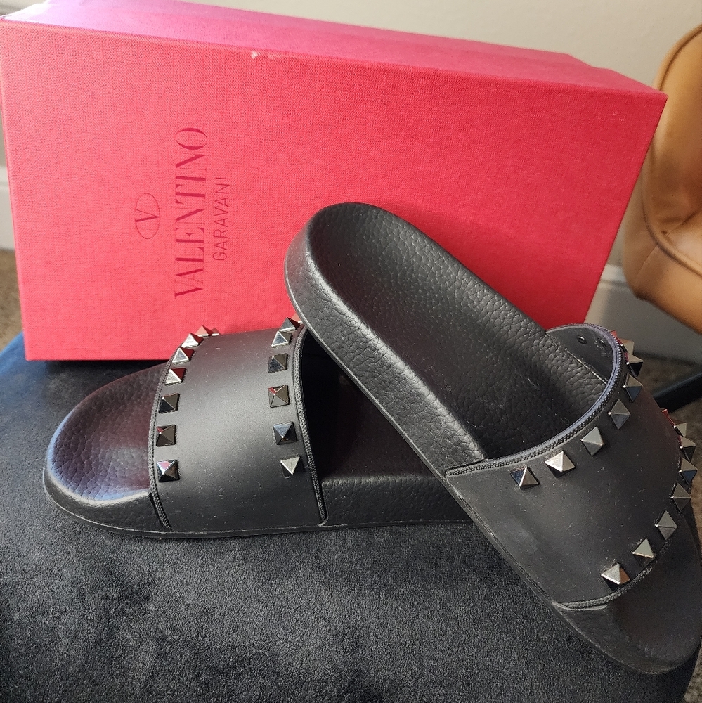 Valentino Garavani Rockstud sandal with box and dust bag, size 36 (US 6)